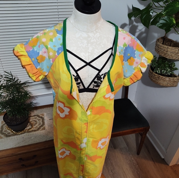 Sundress - Picture 2 of 4